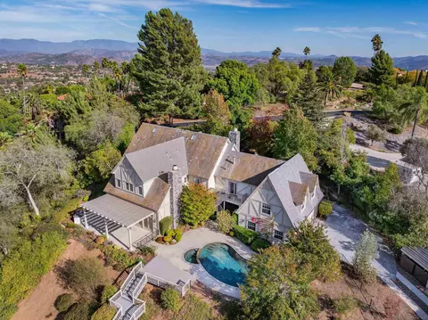 View/Area - 5 Rolling View Ln, Fallbrook, CA 92028 photo 2 of 5