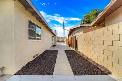 Exterior - 8537 Rhone Rd, Santee, CA 92071 photo 6 of 8