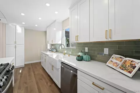 Kitchen - 8537 Rhone Rd, Santee, CA 92071 photo 3 of 8