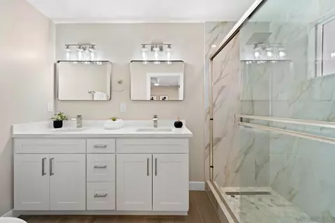 Bath - 8537 Rhone Rd, Santee, CA 92071 photo 1 of 3