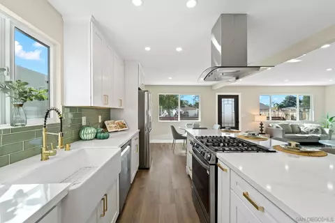 Kitchen - 8537 Rhone Rd, Santee, CA 92071 photo 6 of 8