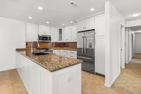 Kitchen - 2019 Jason Gln, Escondido, CA 92026 photo 3 of 5