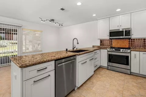 Kitchen - 2019 Jason Gln, Escondido, CA 92026 photo 4 of 5