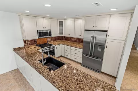 Kitchen - 2019 Jason Gln, Escondido, CA 92026 photo 1 of 5