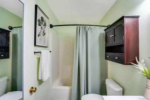 Bath - 385 Whispering Willow Dr #D, Santee, CA 92071 photo 2 of 5