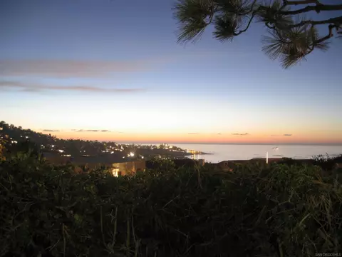 8115 Prestwick Dr, La Jolla, CA 92037 photo 25