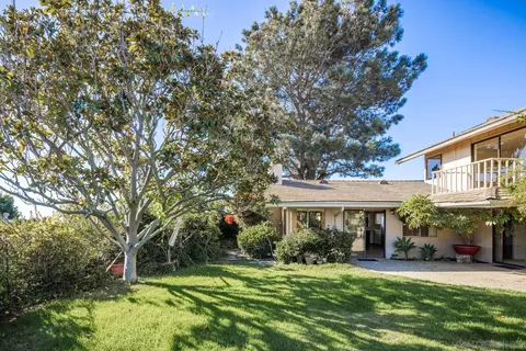 8115 Prestwick Dr, La Jolla, CA 92037 photo 7