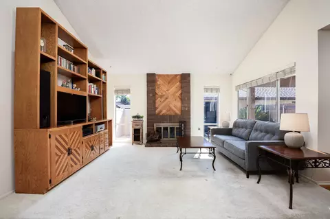 10048 Chavacan Ln, Spring Valley, CA 91977 photo 6