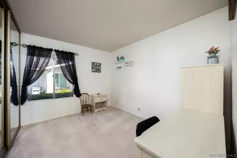 10048 Chavacan Ln, Spring Valley, CA 91977 photo 17