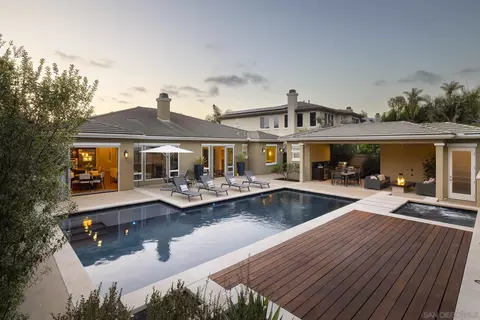 7860 Via Teca, Carlsbad, CA 92009