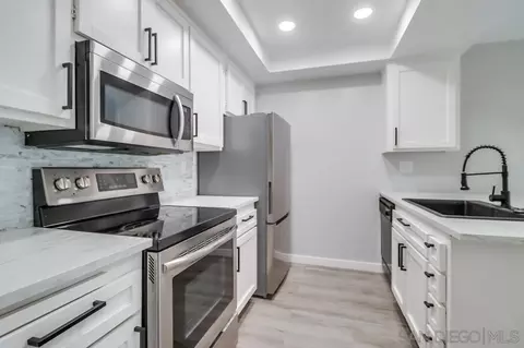10767 San Diego Mission Rd #301, San Diego, CA 92108