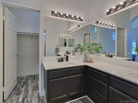 Bath - 3180 Lamar Ct, Spring Valley, CA 91977 photo 1 of 4