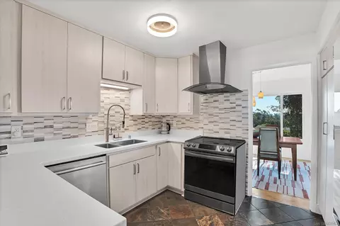 10529 Caminito Memosac, San Diego, CA 92131