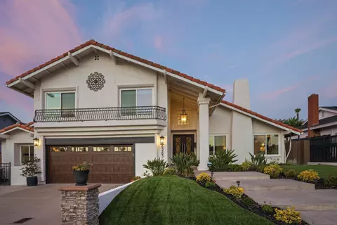 6263 Lake Shore Dr, San Diego, CA 92119