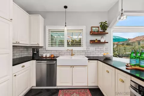 Kitchen - 5705 Caminito Pulsera, La Jolla, CA 92037 photo 2 of 4