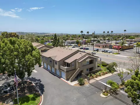5005 Los Morros Way #11, Oceanside, CA 92057