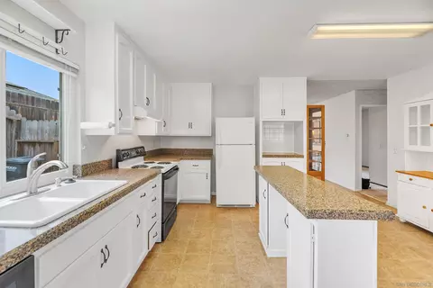 14538 Dehia St, Poway, CA 92064 photo 7