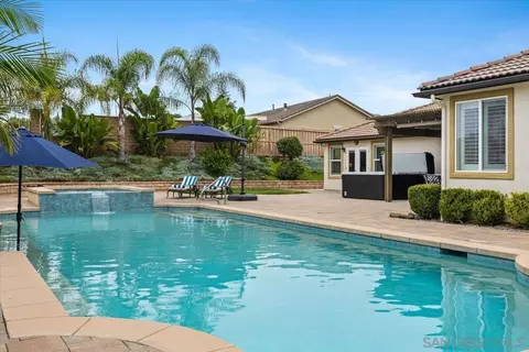 Exterior - 368 Tom Mcguinness Jr Cir, Fallbrook, CA 92028 photo 7 of 9