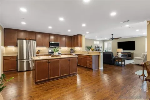 Kitchen - 368 Tom Mcguinness Jr Cir, Fallbrook, CA 92028 photo 1 of 7