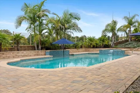 Exterior - 368 Tom Mcguinness Jr Cir, Fallbrook, CA 92028 photo 6 of 9