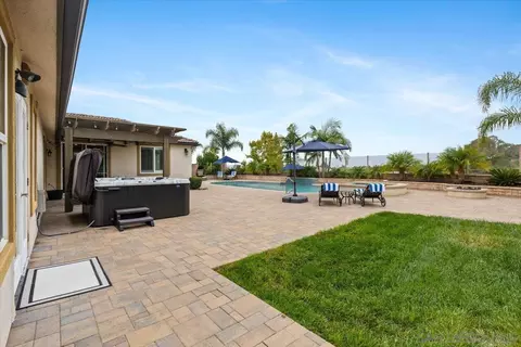 Exterior - 368 Tom Mcguinness Jr Cir, Fallbrook, CA 92028 photo 3 of 9