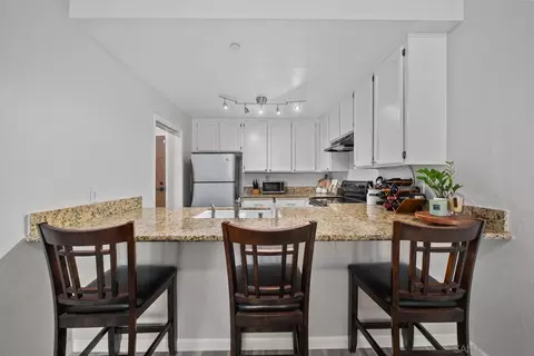 2445 Brant St #413, San Diego, CA 92101 photo 9