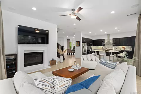 Living - 7164 Sitio Corazon, Carlsbad, CA 92009 photo 2 of 3