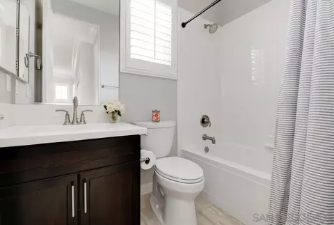 Bath - 7141 Sitio Corazon, Carlsbad, CA 92009 photo 4 of 6