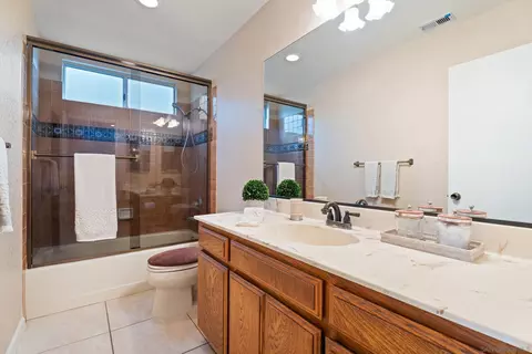Bath - 23812 Oak Meadow Dr, Ramona, CA 92065 photo 3 of 3