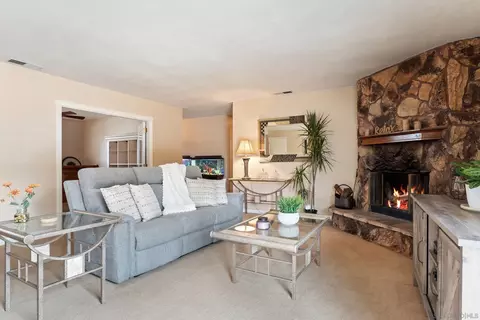 Living - 23812 Oak Meadow Dr, Ramona, CA 92065 photo 2 of 5