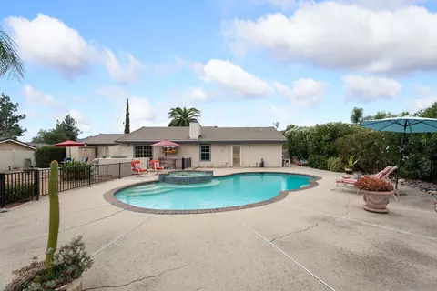 Exterior - 23812 Oak Meadow Dr, Ramona, CA 92065 photo 7 of 10