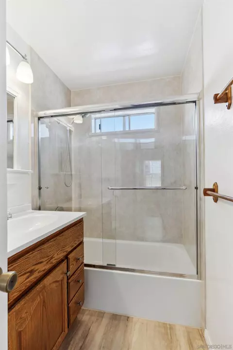 Bath - 7222 Vassar Ave, La Mesa, CA 91942 photo 2 of 2