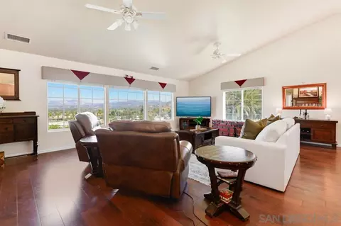 1133 Emerald Heights Rd, El Cajon, CA 92020 photo 10