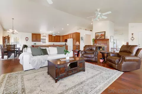 1133 Emerald Heights Rd, El Cajon, CA 92020 photo 12