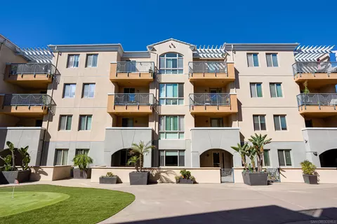 3877 Pell Pl #121, San Diego, CA 92130