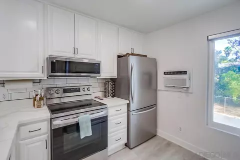 Kitchen - 7502 Parkway Dr #110, La Mesa, CA 91942 photo 3 of 5
