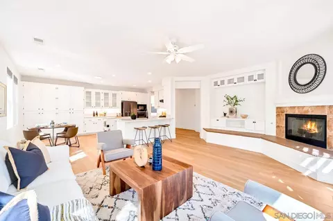 941 Bridgeport Ct, San Marcos, CA 92078