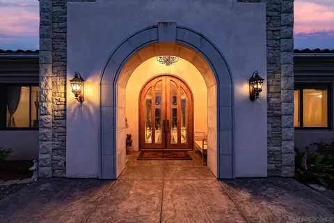 2025 N Stage Ter, Fallbrook, CA 92028 photo 7