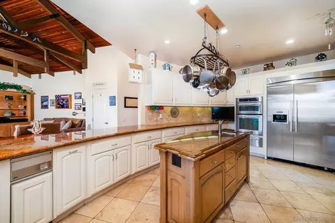 2025 N Stage Ter, Fallbrook, CA 92028 photo 18