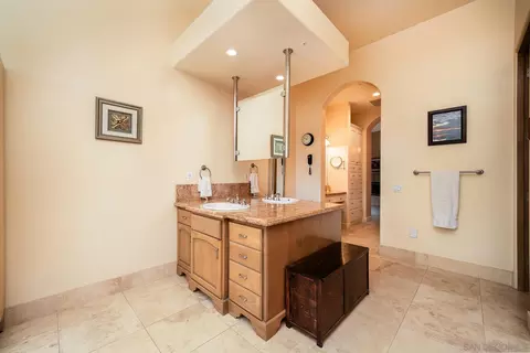 2025 N Stage Ter, Fallbrook, CA 92028 photo 32