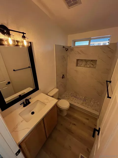 Bath - 8016 Pine Blvd, Pine Valley, CA 91962 photo 3 of 3