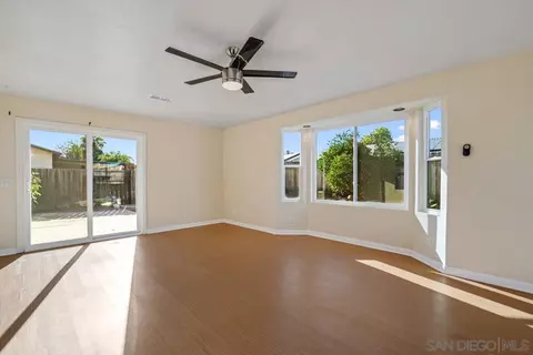 Living - 2162 E Lincoln Ave, Escondido, CA 92027 photo 5 of 7