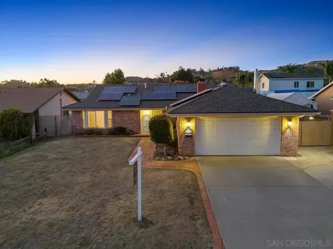 Exterior - 2162 E Lincoln Ave, Escondido, CA 92027 photo 1 of 4