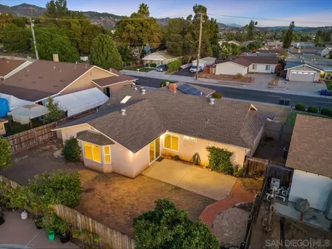 View/Area - 2162 E Lincoln Ave, Escondido, CA 92027 photo 5 of 5
