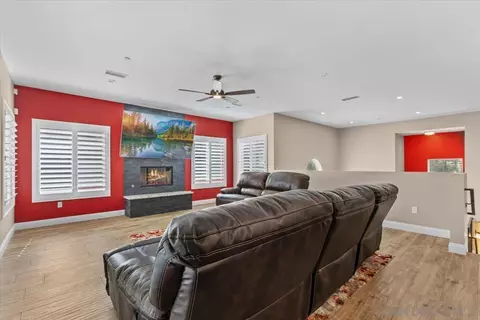 827 Renfro Way, El Cajon, CA 92019 photo 3