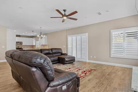 827 Renfro Way, El Cajon, CA 92019 photo 5