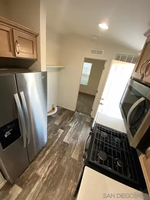 Kitchen - 911-913 Rangeview St, Spring Valley, CA 91977 photo 3 of 3