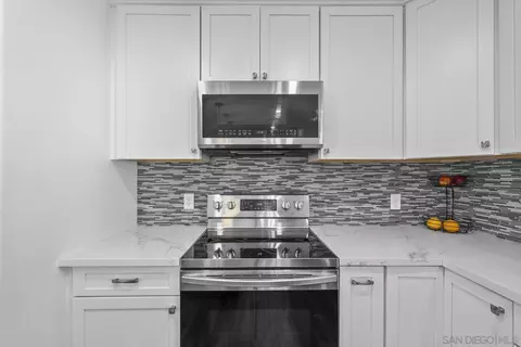Kitchen - 4647 Park Ln, Alpine, CA 91901 photo 3 of 3