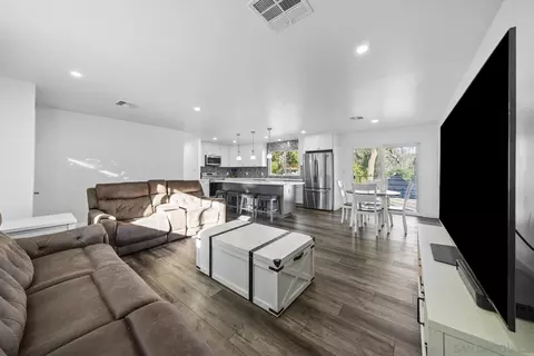 Living - 4647 Park Ln, Alpine, CA 91901 photo 1 of 2