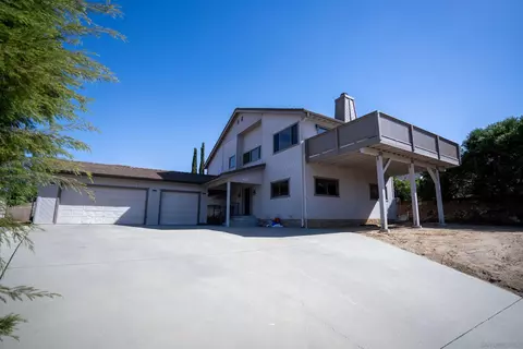 Exterior - 1524 Todos Santos, Fallbrook, CA 92028 photo 11 of 11